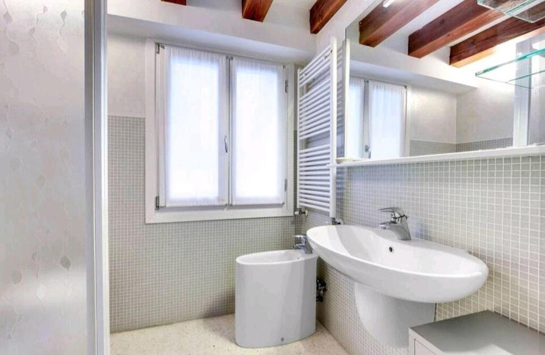 Pergola Apartment - Beautiful And Cozy Space On The Water Veneza Exterior foto